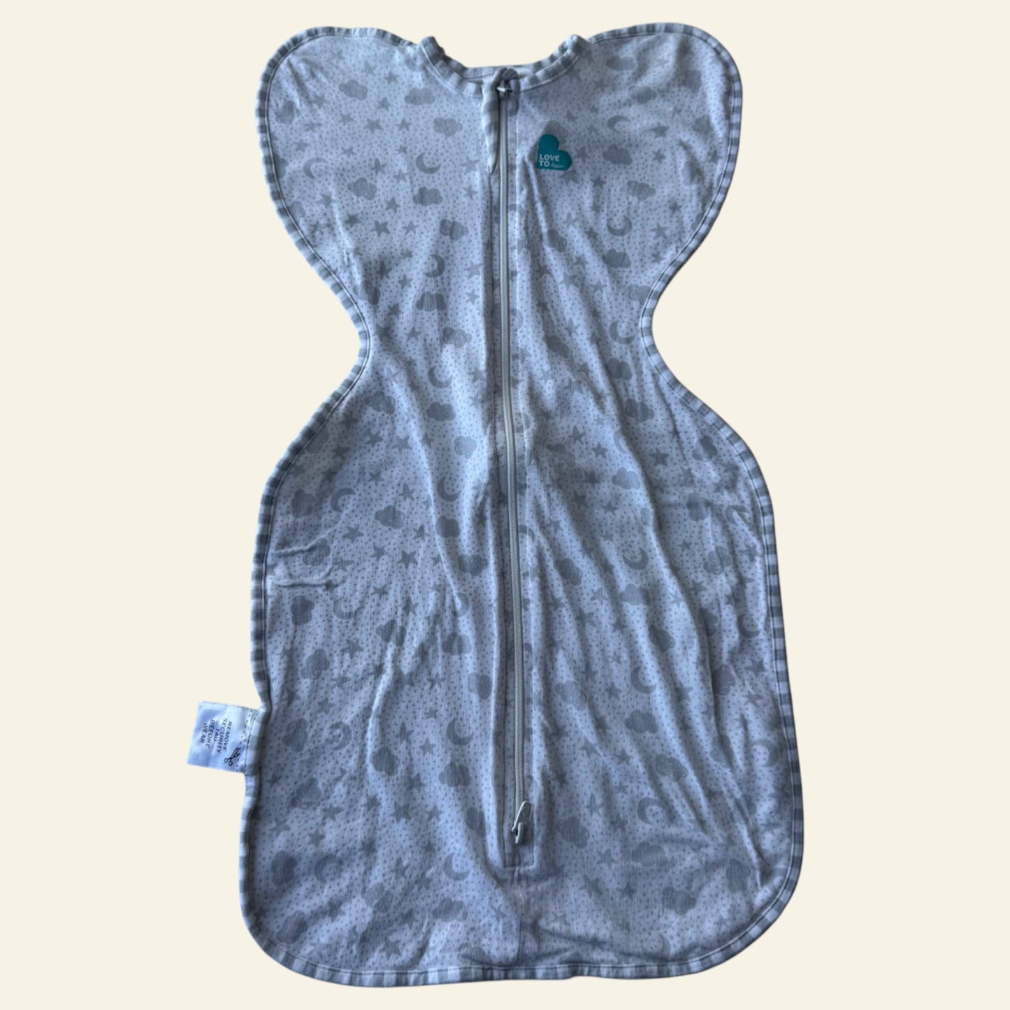 Love to Dream white swaddle up size S (0.2 TOG)