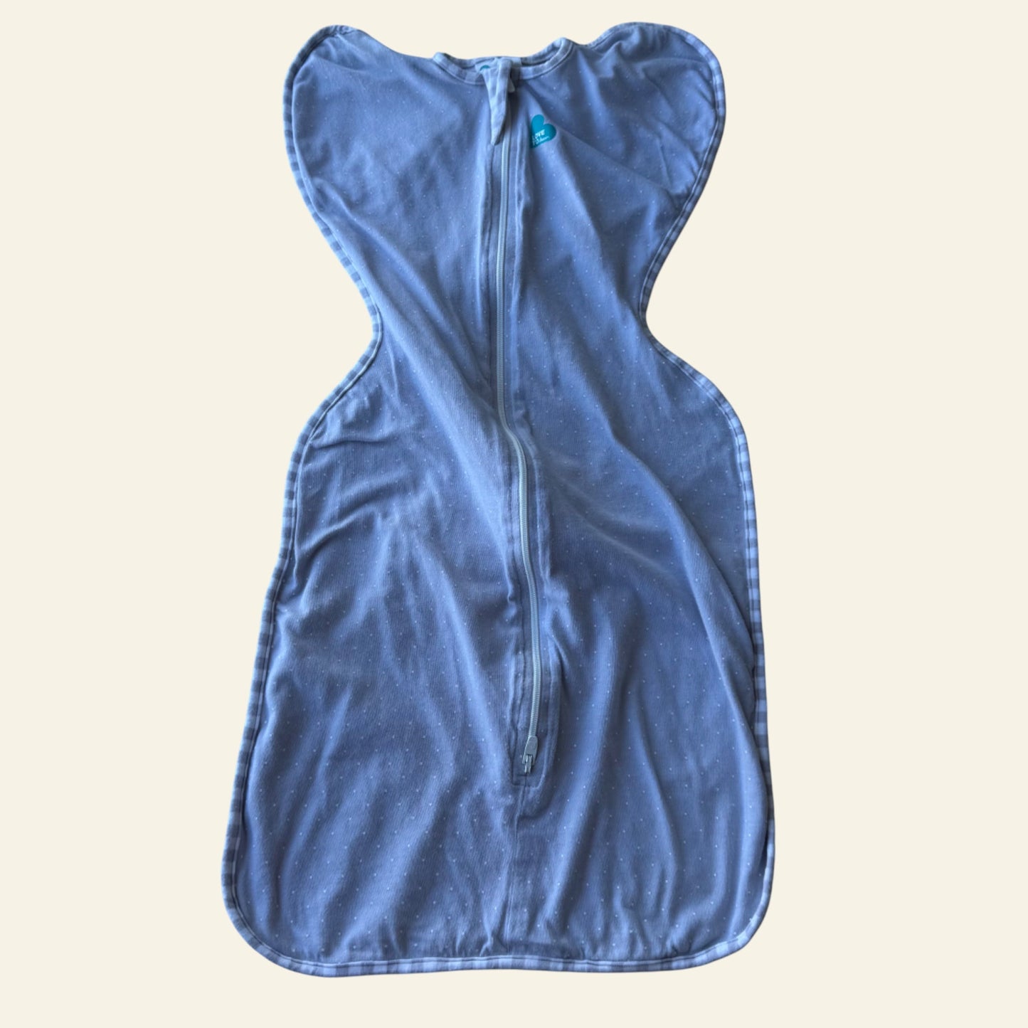 Love to Dream grey spot swaddle up size M (0.2 TOG)