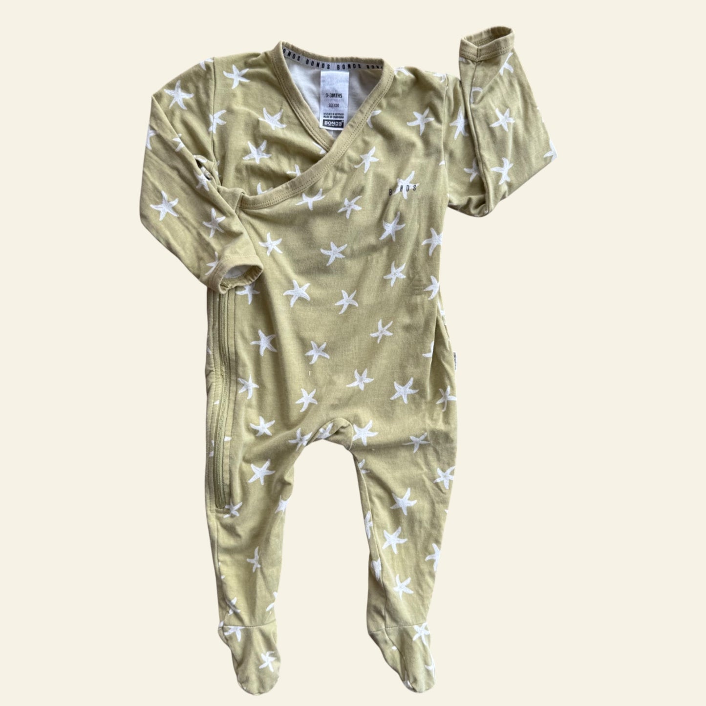 Bonds green starfish wrap onesie size 000