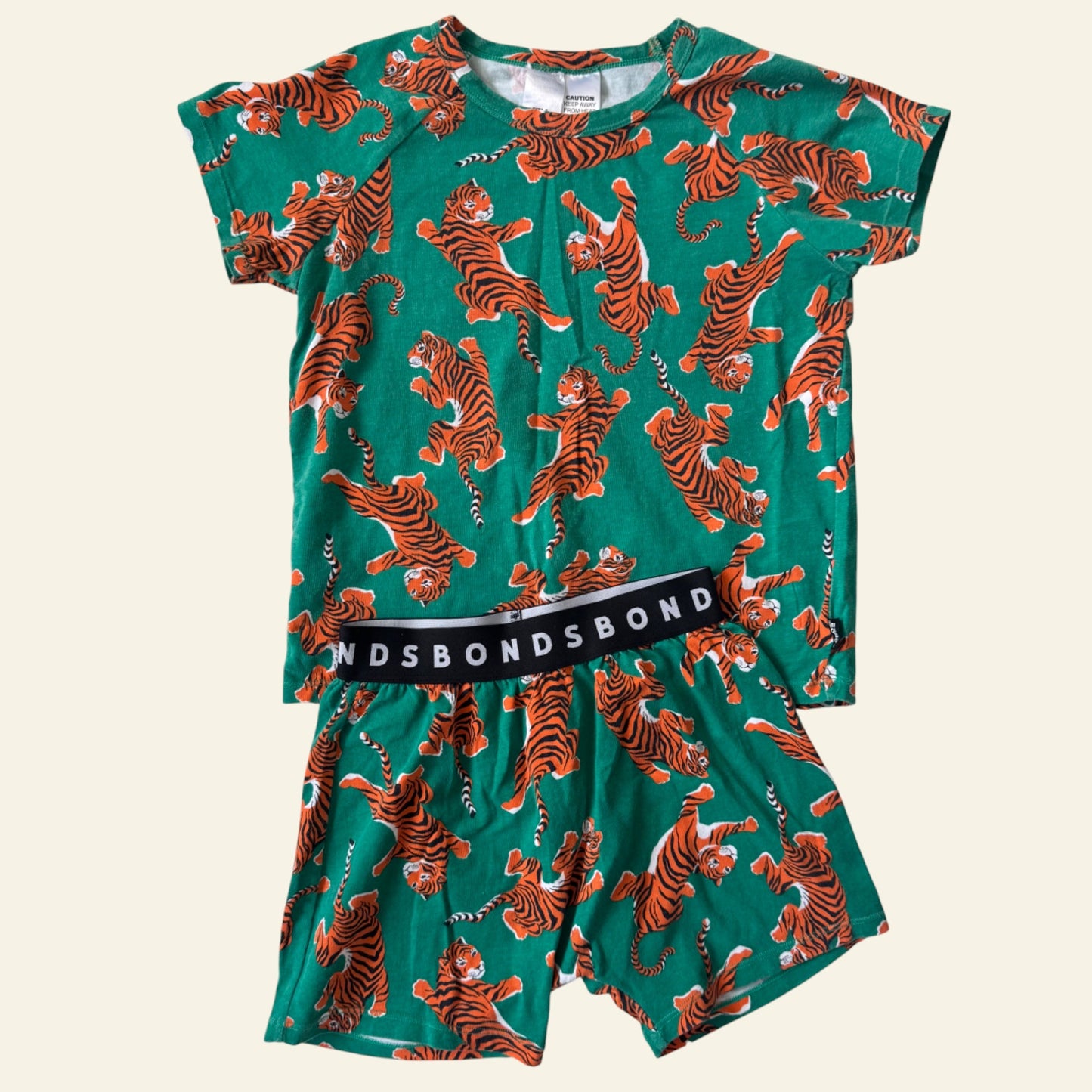 Bonds green tigers pyjama set size 5