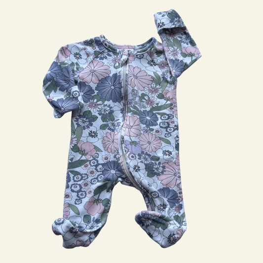 Target white floral onesie size 0000