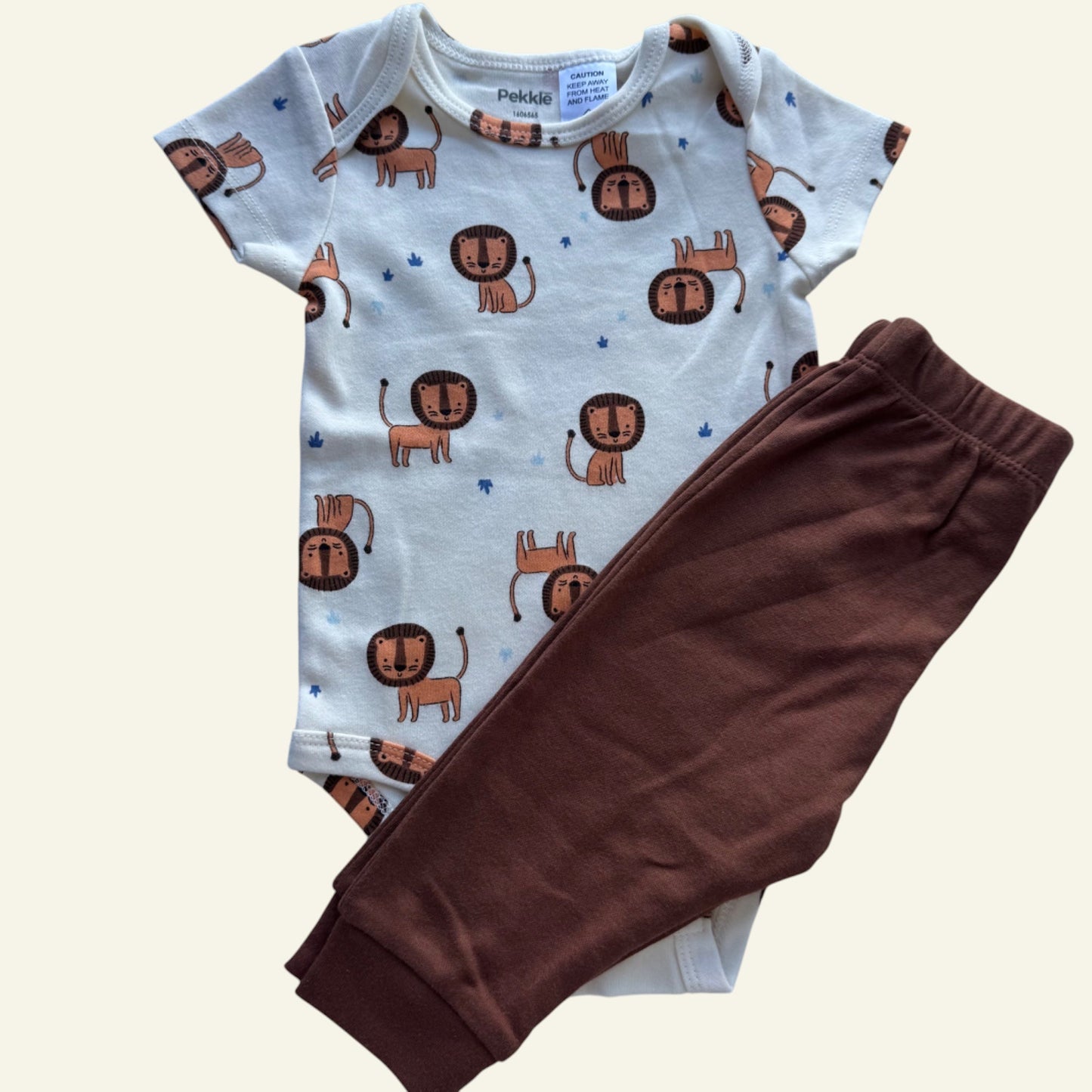 Pekkle white lion bodysuit and leggings set size 6m