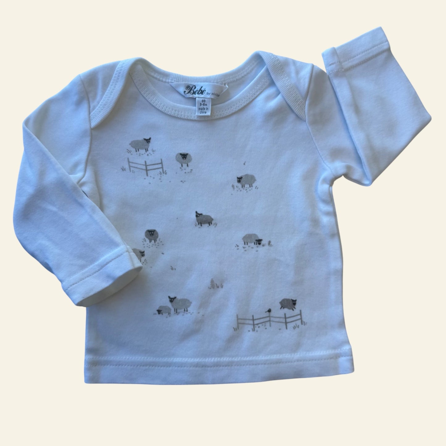 Bebe white sheep long sleeve top size 00 (Perfectly Imperfect)