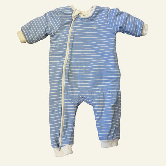 Little Green & Co blue sleep suit size 0 - TOG 2
