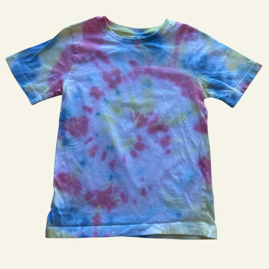 Brilliant Basics rainbow tie die tshirt size 5