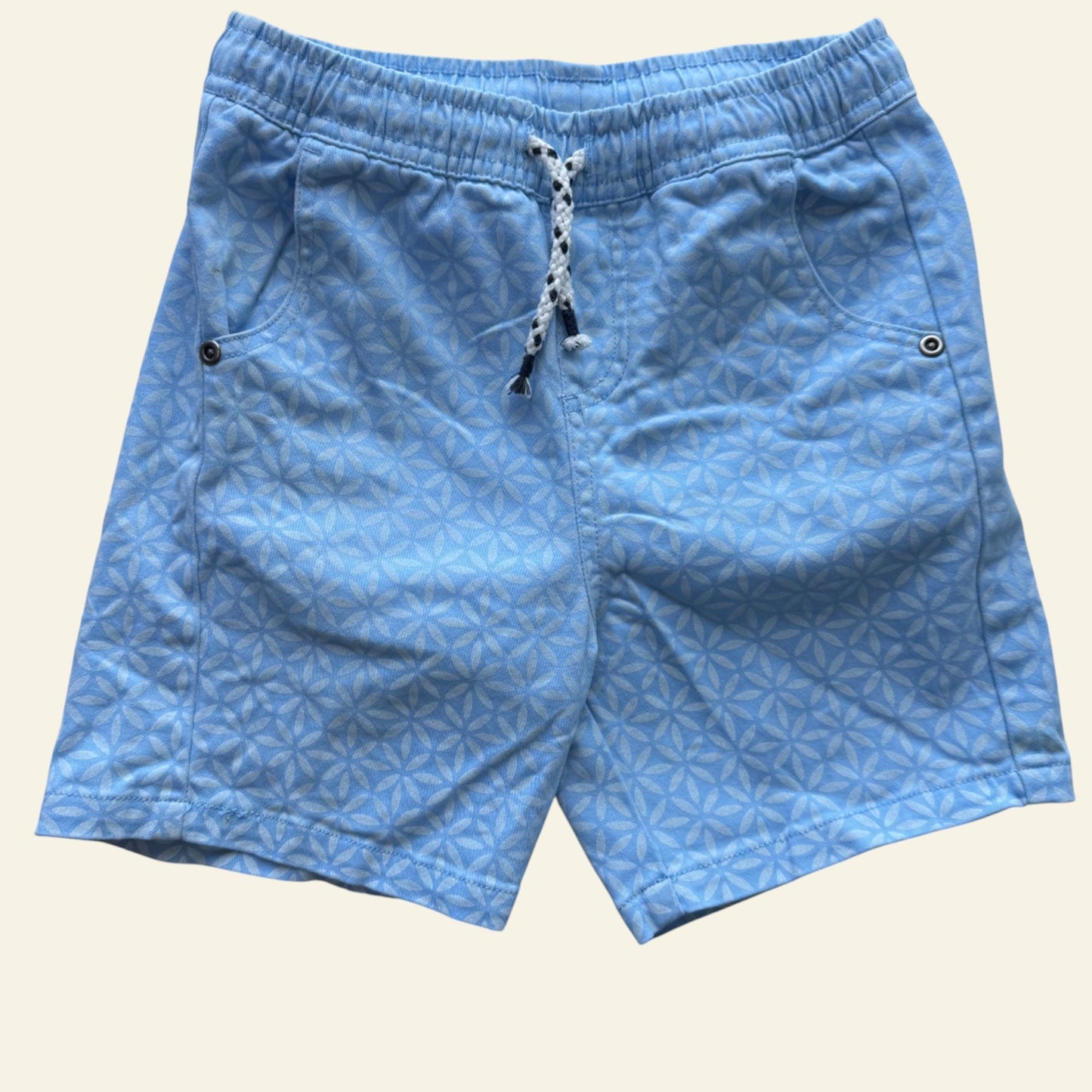 Seed blue patterned shorts with patch size 6