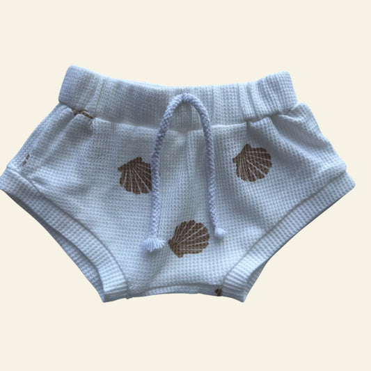 Minizali white shell print shorts size 000
