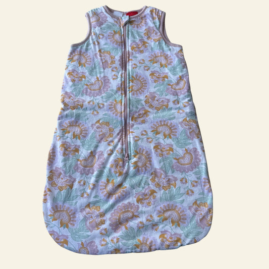Baby Baby white floral sleeping bag size 00