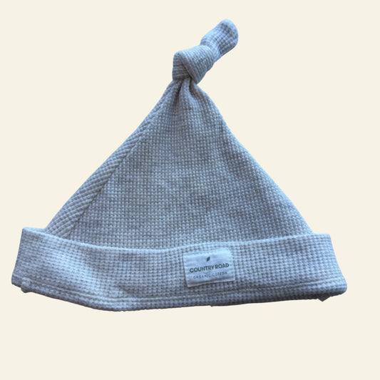 Country Road newborn beanie size OS