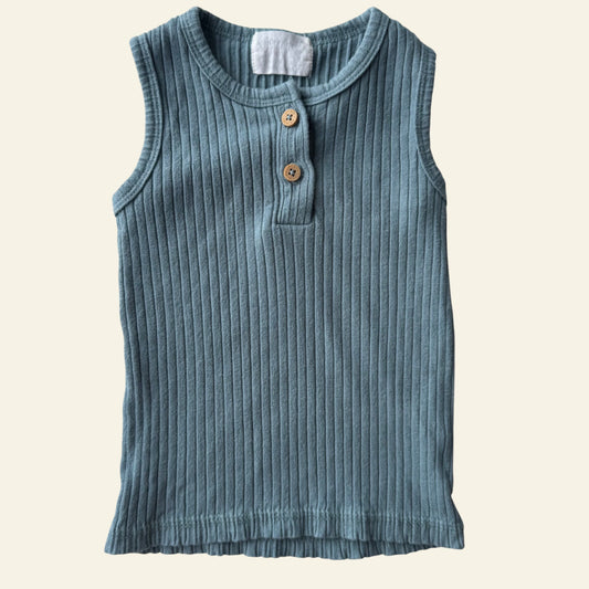 Wilson & Frenchy green sleeveless top size 0