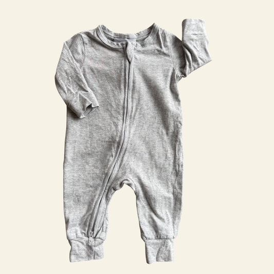 Fine Day grey onesie size 000