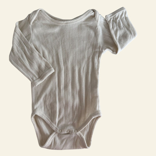 Nature Baby beige bodysuit size 00