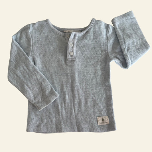 Country Road pale blue henley top size 00