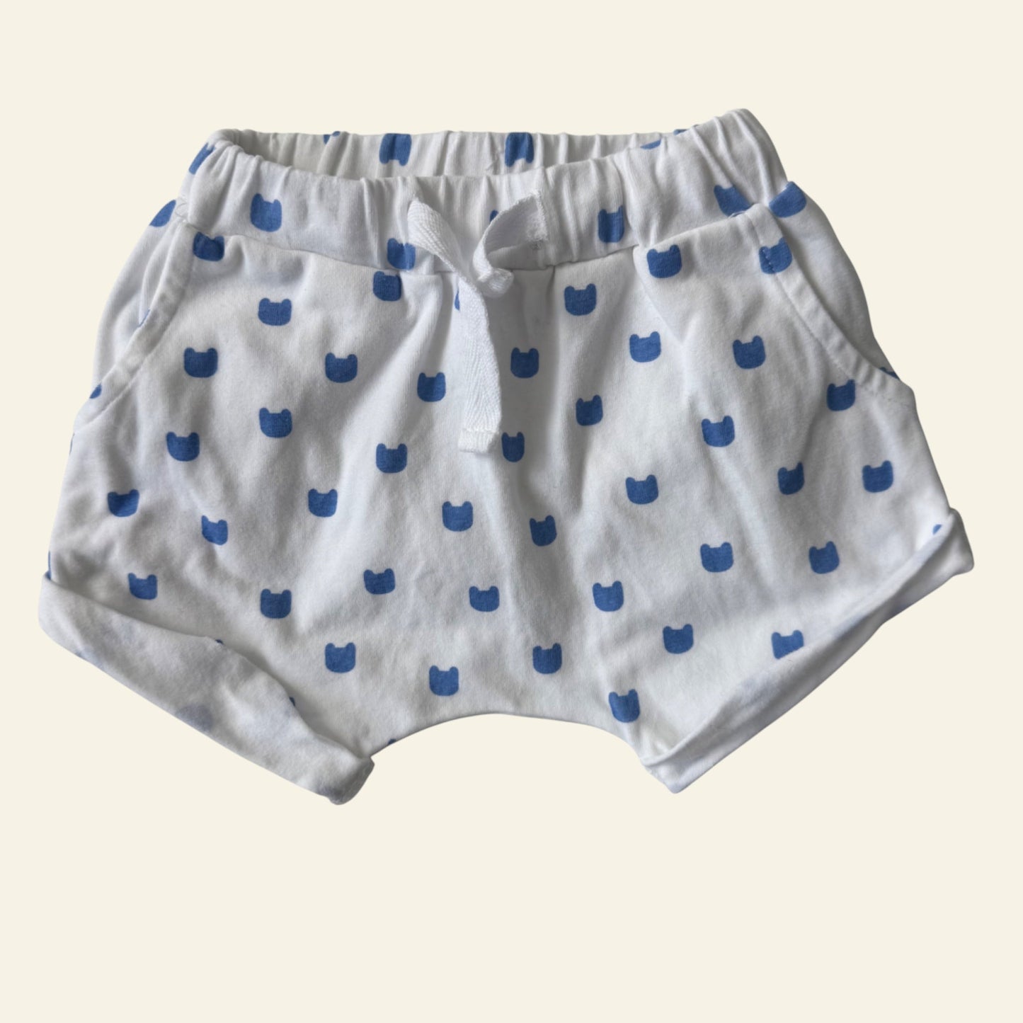 Seed white and blue patterned shorts size 000