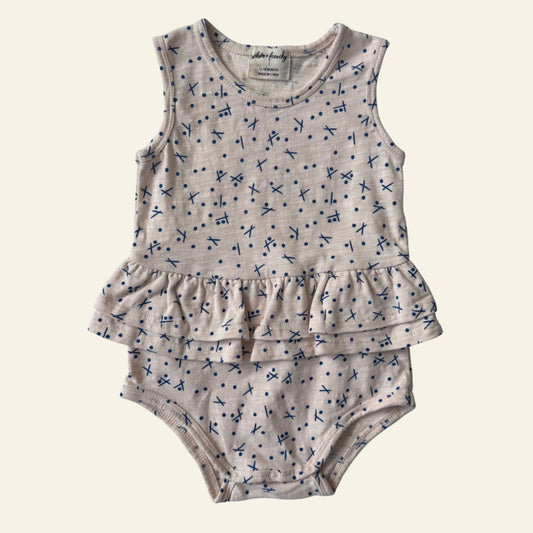 Wilson & Frenchy beige and blue patterned romper size 1