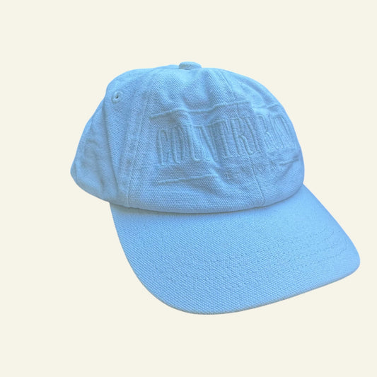 Country Road white cap ONE SIZE (small mark on top)