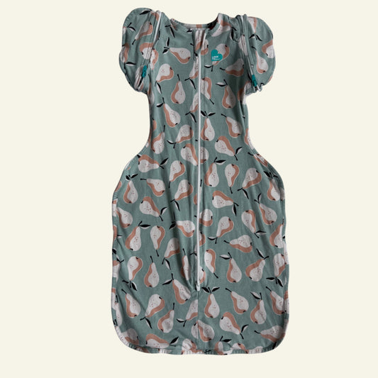 Love to Dream green pear transition swaddle 1.0 tog size M