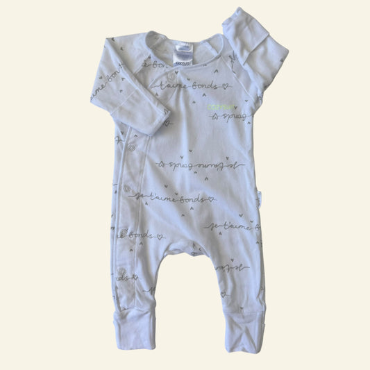 Bonds white cozysuit size 00000