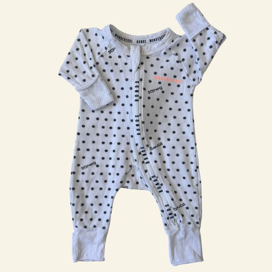 Bonds white wondersuit size 00000