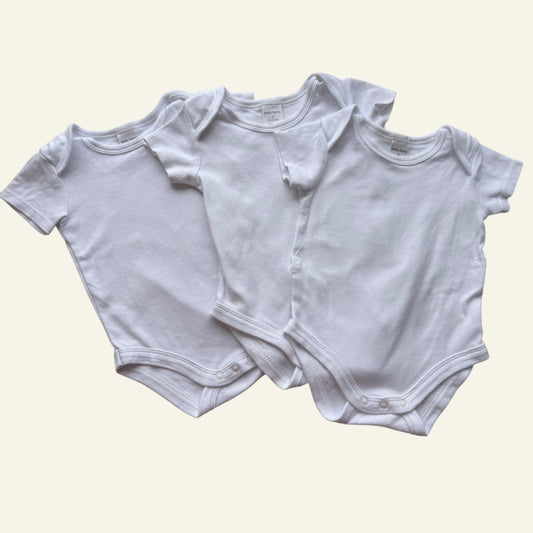Baby Berry white bodysuits x 3 size 6-12 months