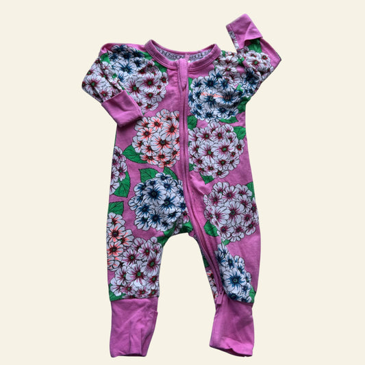 Bonds pink hydrangea wondersuit size 0000
