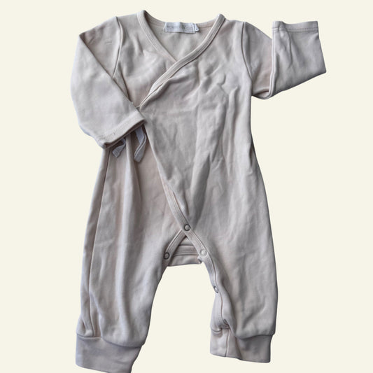 Romper & Co beige onesie size 000 (Perfectly Imperfect)