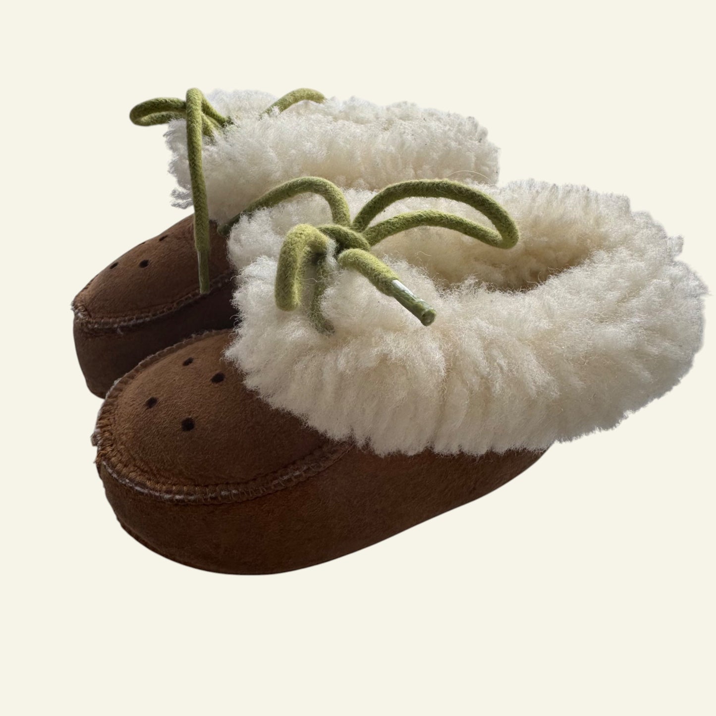 Sheepskin lined baby uggs approx size 5 (some wear to bottom)