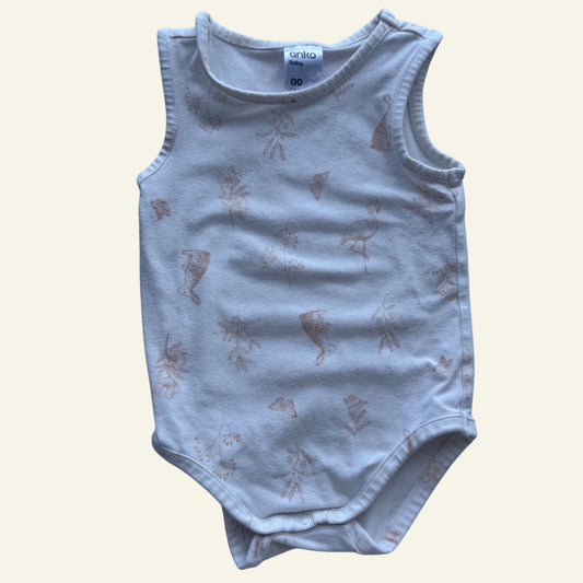 Anko white and pink animals bodysuit size 00
