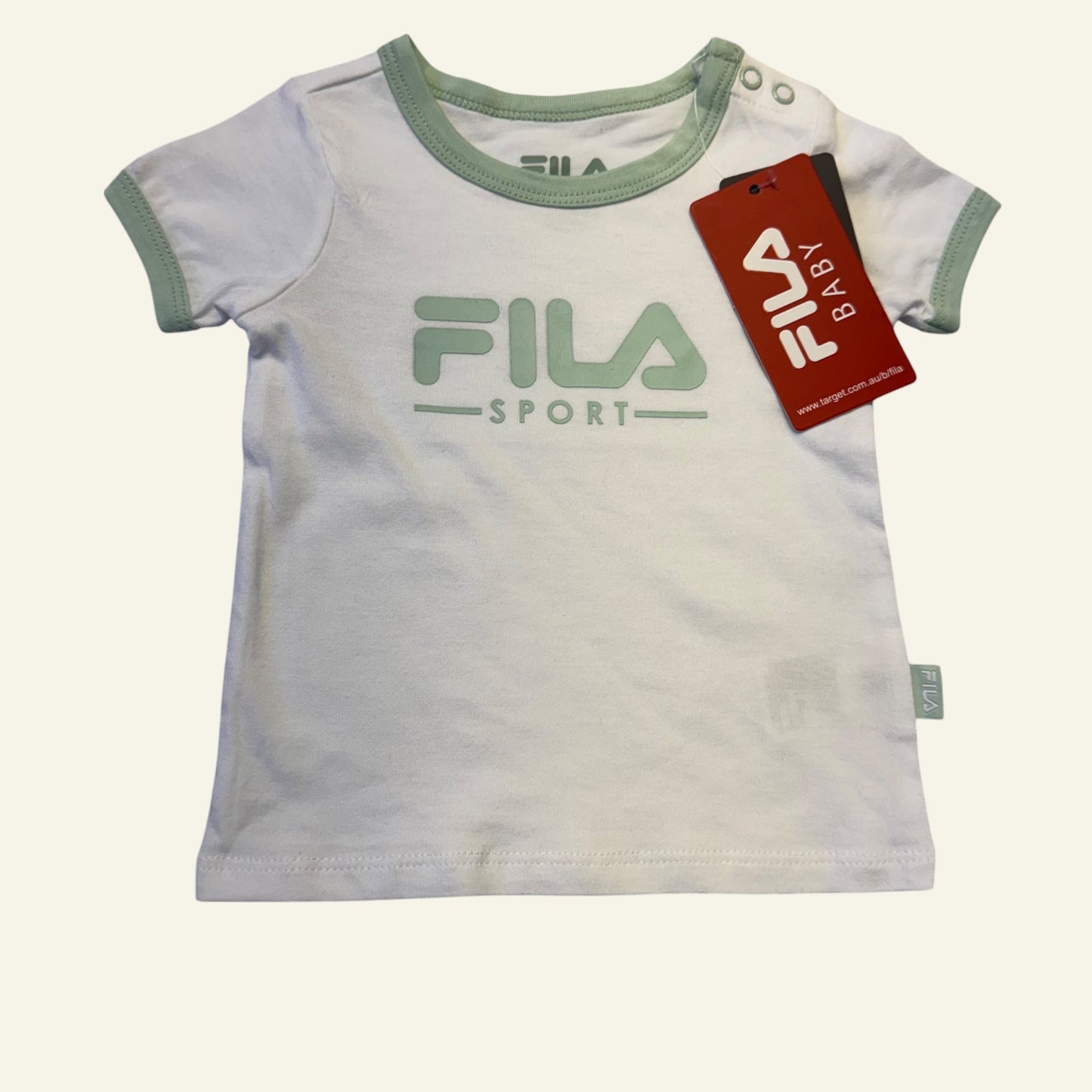 Fila white logo top size 00