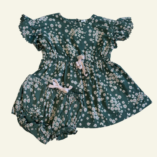 Hux green and white floral set size 00