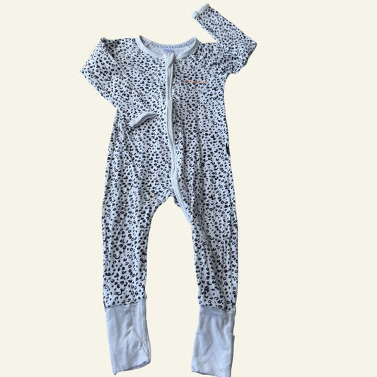 Bonds white leopard print wondersuit size 1 (Perfectly Imperfect)