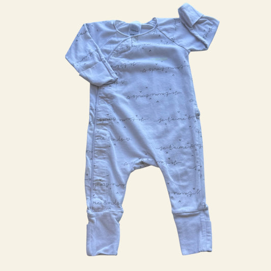 Bonds white cozysuit size 000