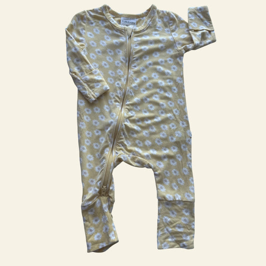 Kyndbaby yellow floral onesie size 000