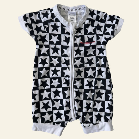 Bonds black and white star wondersuit size 00