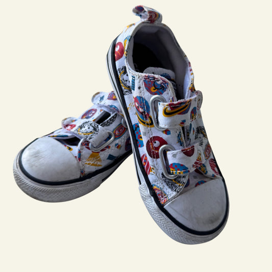 Converse space white shoes size 9