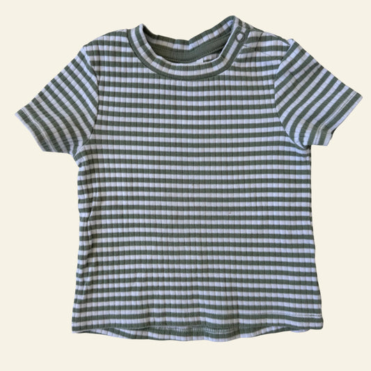 Dymples white and green stripe tshirt size 0