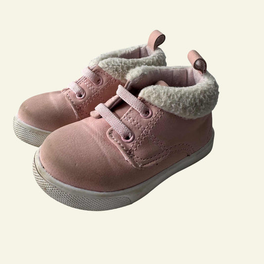 Dymples pink suede shoes size 4 (Perfectly Imperfect)
